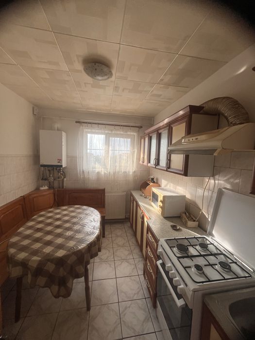 Inchiriez apartament 2 camere zona Dunarea