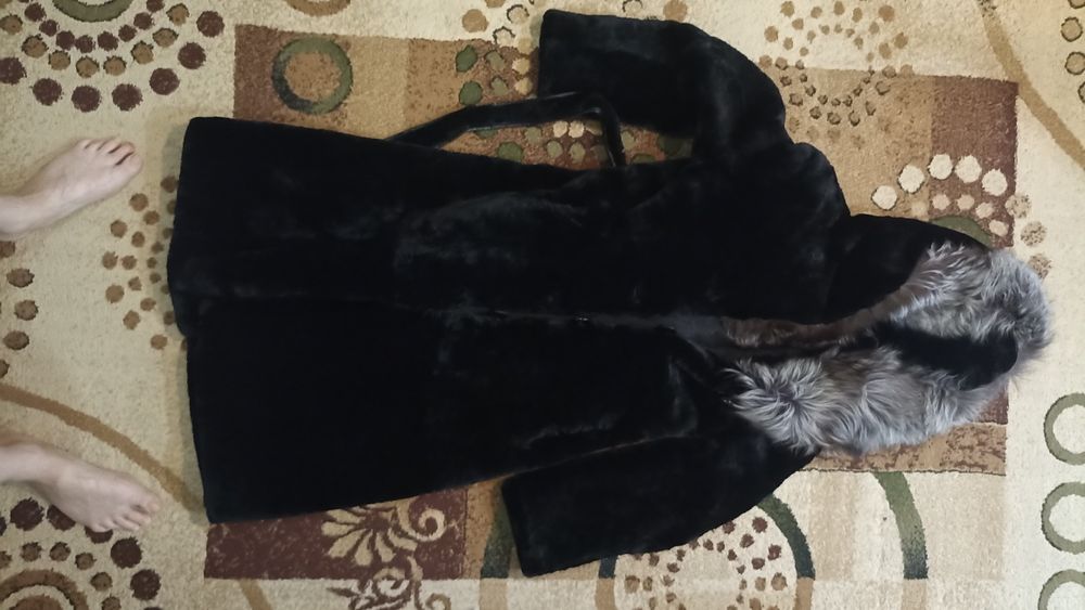 Продается мутоновая шуба