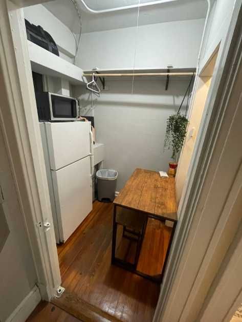 Дава се под наем Едностаен апартамент в София, Център - 35 кв.м за 280.5 € - Снимка #6