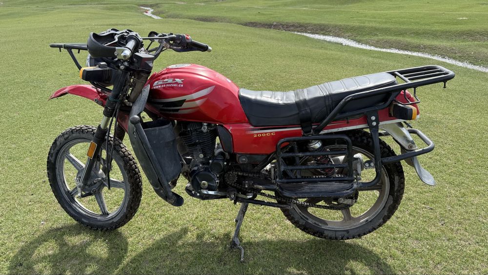 Мотоцикл Suzuki GSX 200