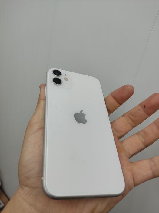 Iphone 11 128 battery 100%