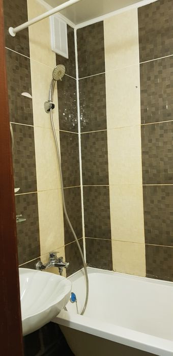 Продам 5-12. 2 этаж.