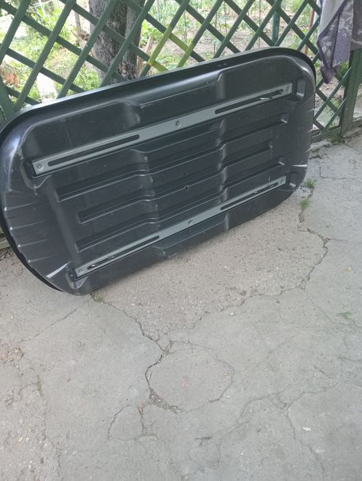 Portbagaj autofolosit