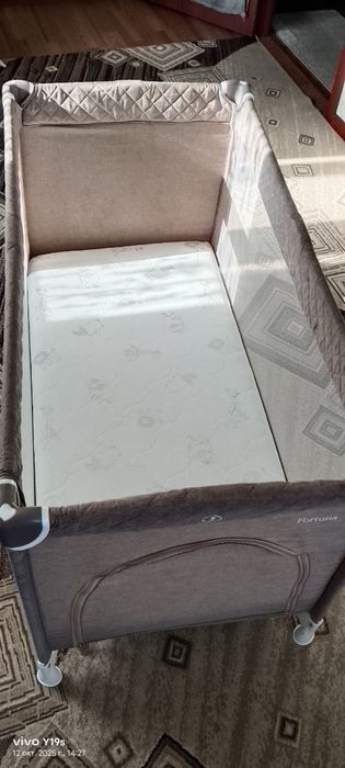 Продам манеж-кровать