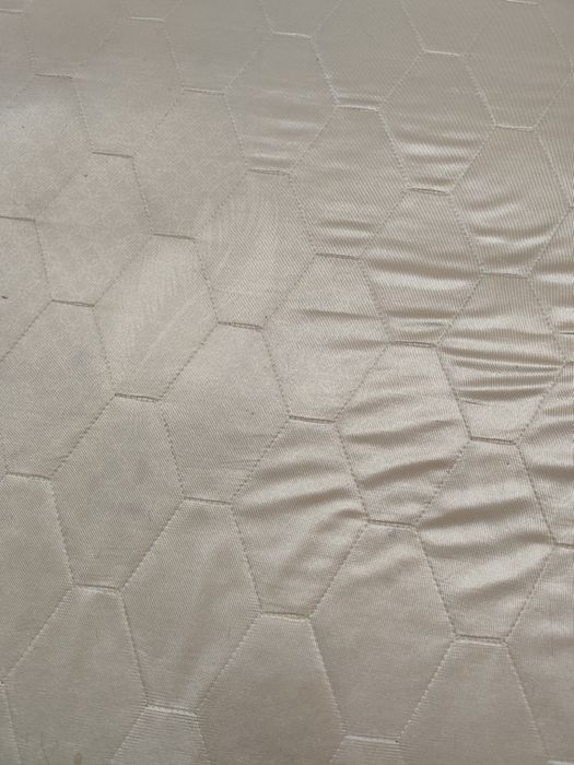 Продам идеальный матрац 180 на 160