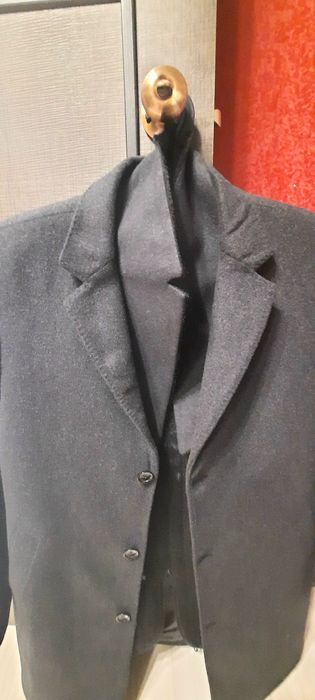 Срочно продам мужские пальто