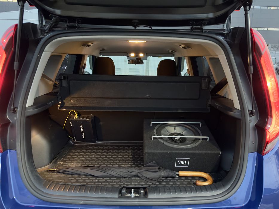 Продам машину KIA Soul