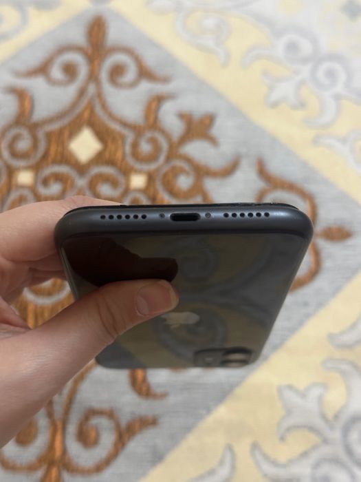 Продается Iphone 11, черный, 128 гб