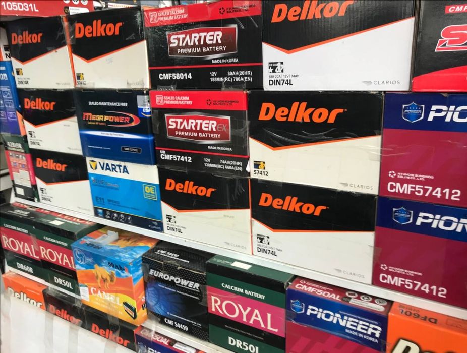 Самый мошный аккумлятори и ест гарантия на люббой машиней