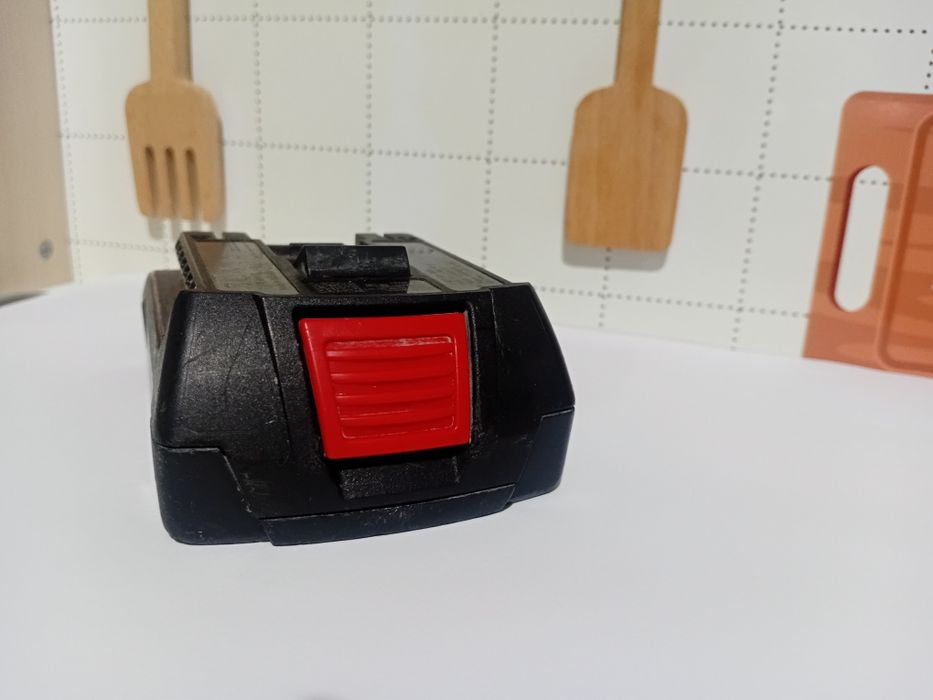 Baterie bosch 18 v 2 Ah