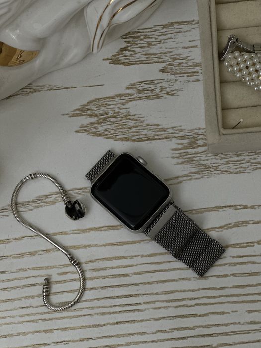 Эпл воч 2 серия,в идеальном состоянии