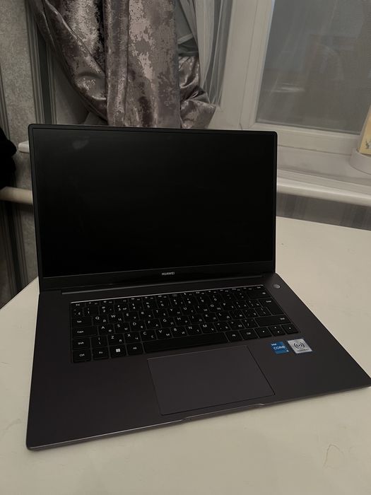Ноутбук Huawei| Срочно!| В идеале