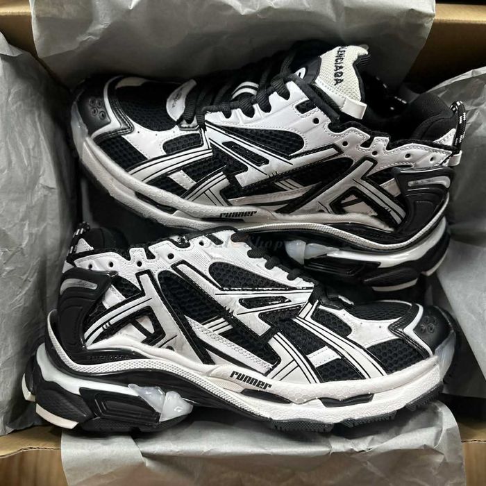 Balenciaga Runner ‘White&Black