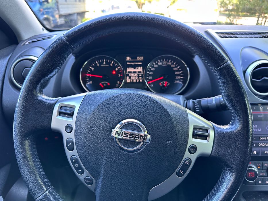 Продам Nissan Qashqai 2012 г