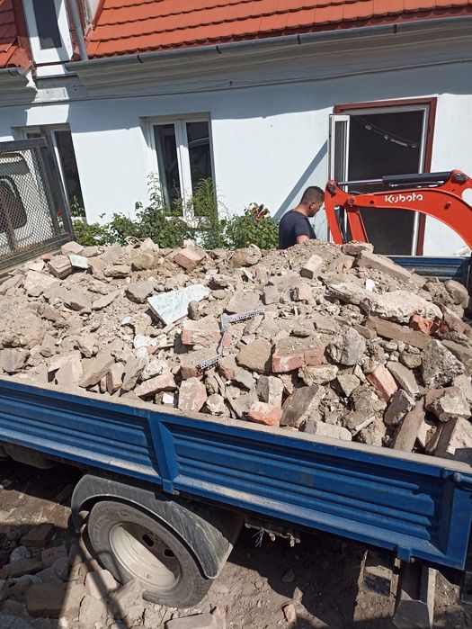 Transport Nisip moloz pietris balastru pamant