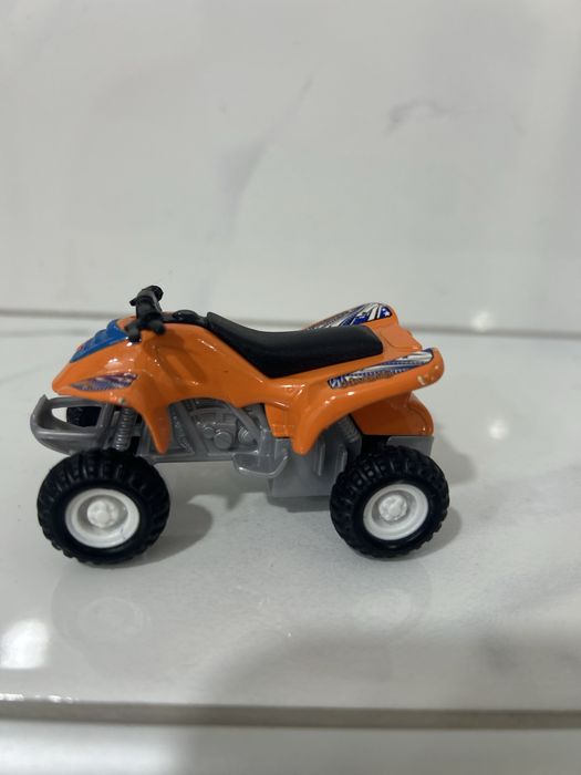 Maisto Powered ATV - оранжево  и автобус малки колекционерски колички