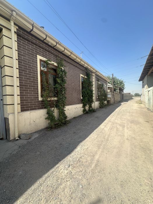 Xovli uy sotiladi uzumboğda