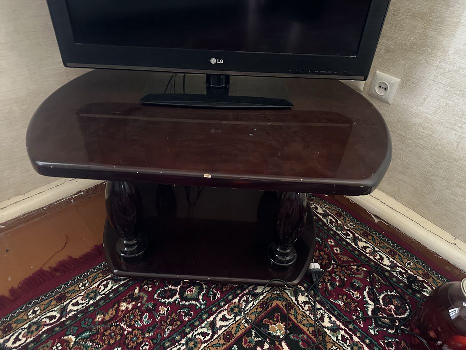 Телевизор LG 32” подставкаси менен сатилады