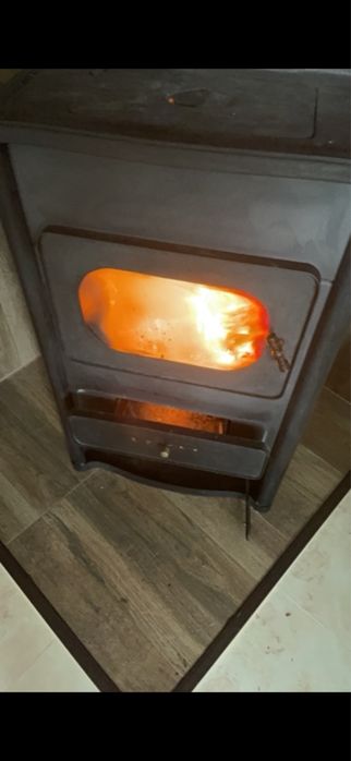 Продавам печка камина
