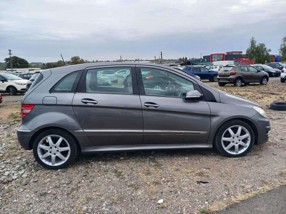 Vand  Mercedes b clas automat 2.0 Cdi disel din 2008