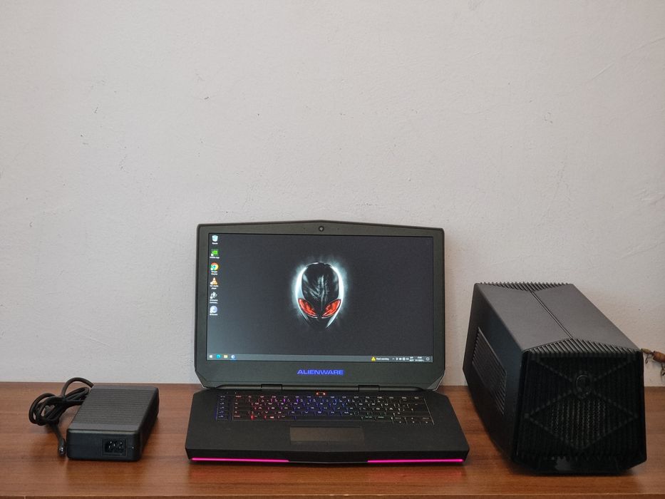 Кутия за външна Видео карта / Alienware Graphics Amplifier