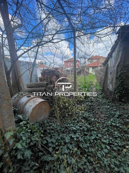 Продава се Четиристаен апартамент в Пловдив, Прослав - 352 кв.м за 232 €/кв.м - Снимка #12