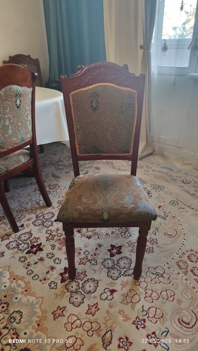 Продается Стулья