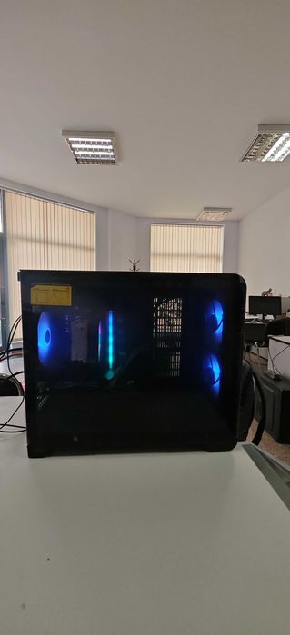 Продавам Добро Геймърско PC Ryzen 5 5500/32Gb/256GB SSD + 2TB HDD/RTX 2060 Super/Гаранция