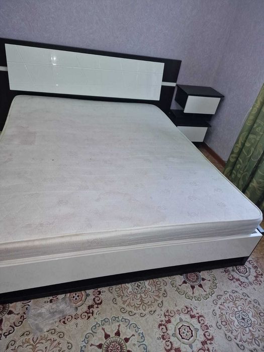 Срочно продам спальный гарнитур