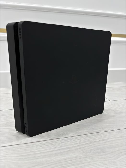 Продам PS4 slim 500gb