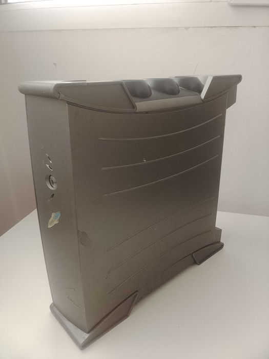 UPS Eaton Elipse ASR 1000 merge pe baterie de masina