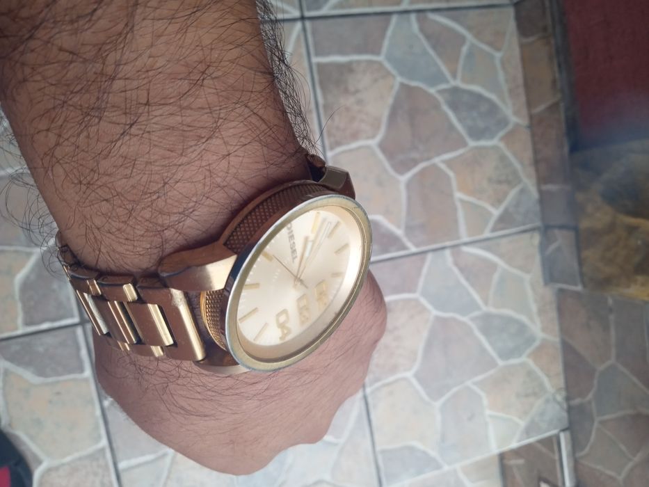 Ceas Diesel gold