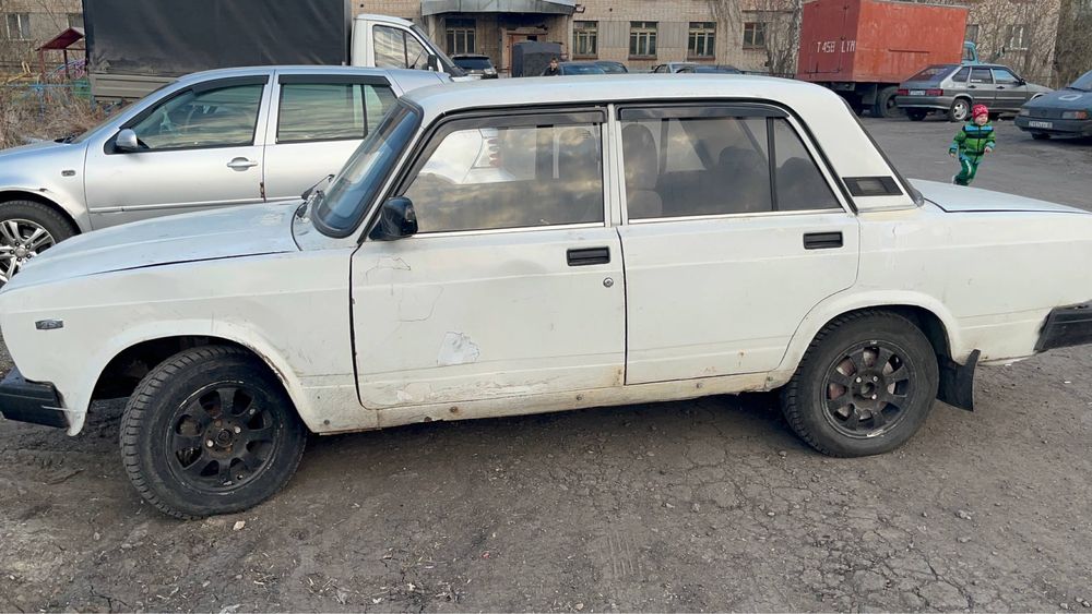 Машина ваз 2107 жигуль