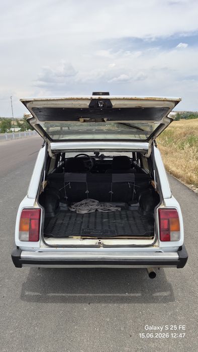 Sotiladi vaz 2104