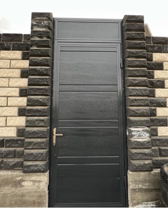 Ворота с дверью для гаража,