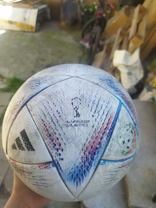 Футболна топка от световното 2022