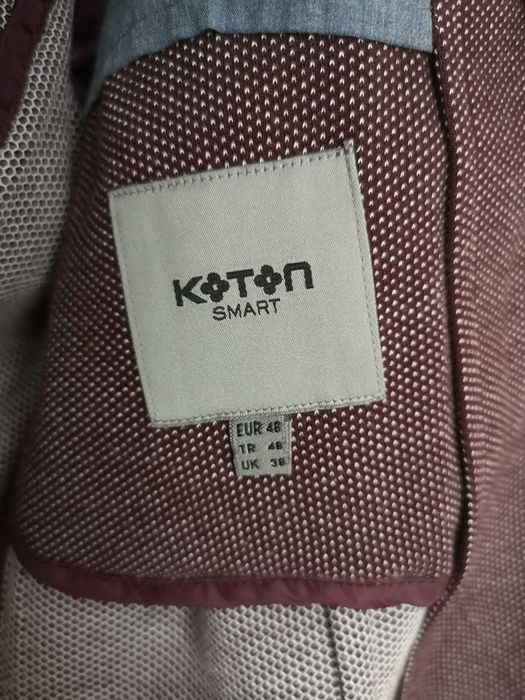 Sacouri bărbătești cambrate