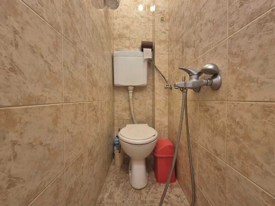 Дава се под наем Едностаен апартамент в Велико Търново, Център - 30 кв.м за 178.5 € - Снимка #5