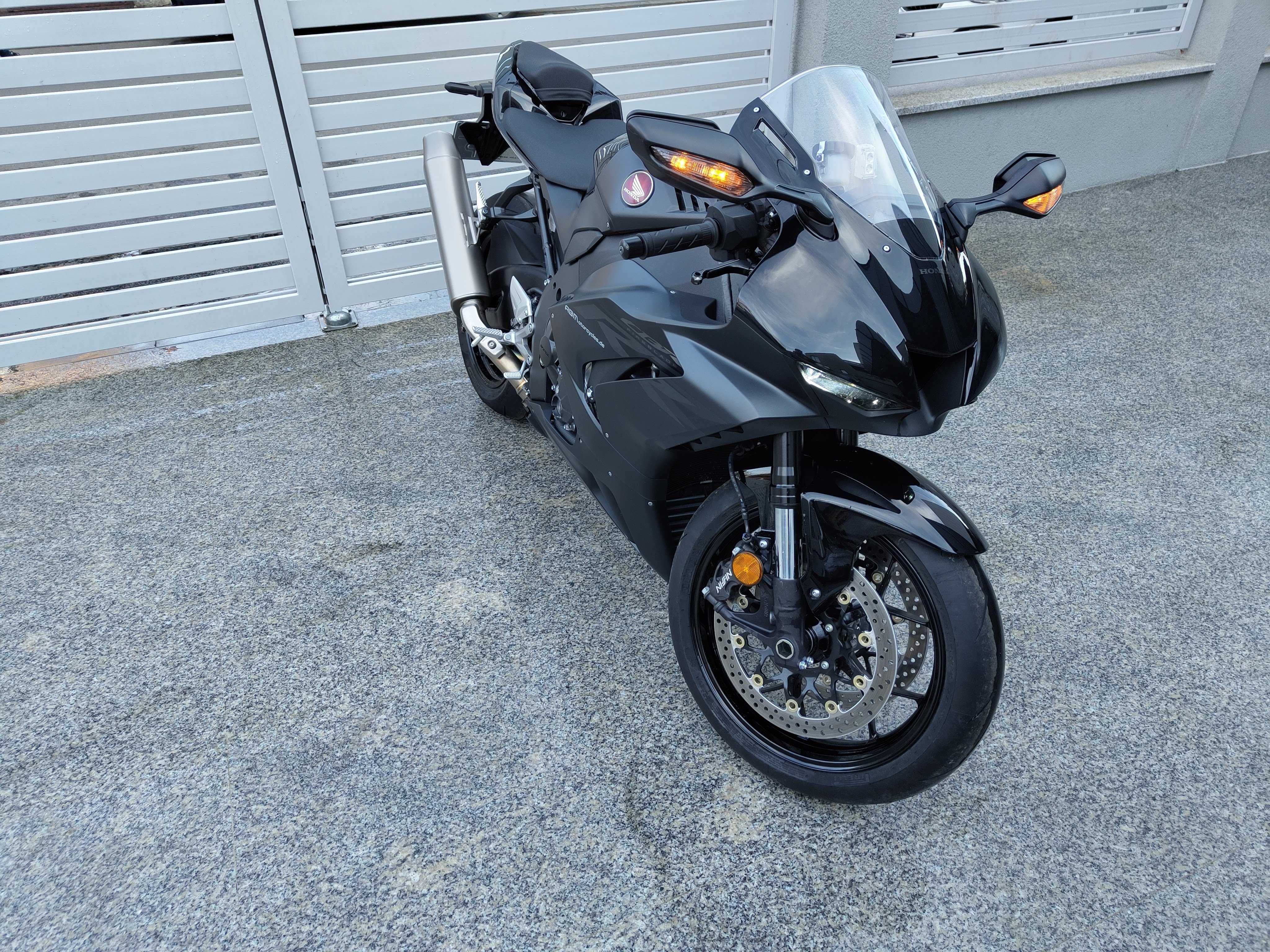 Honda cbr1000rr deals second hand