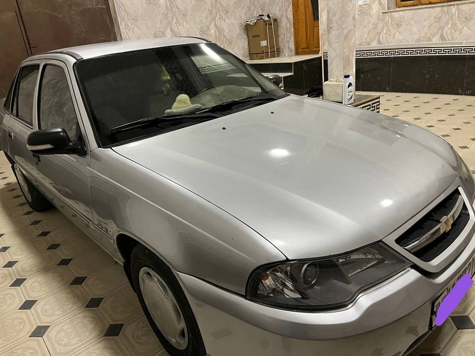 Nexia 2 srochni sotiladi