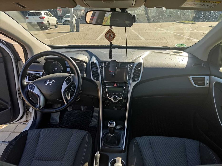 HYUNDAI i30 2014 — imagine 3