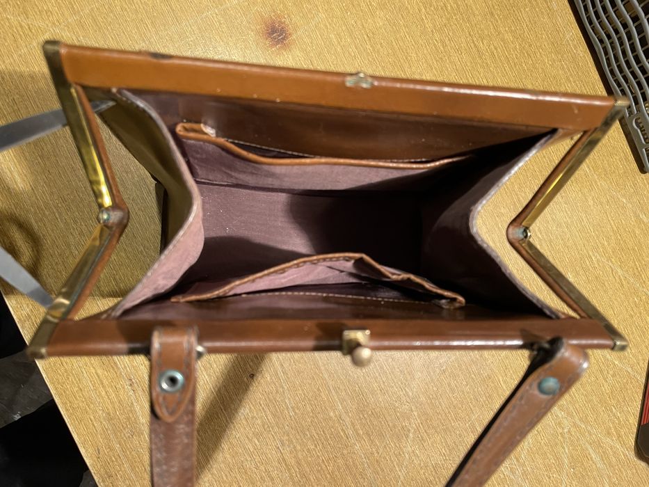 Ретро кожена дамска чанта