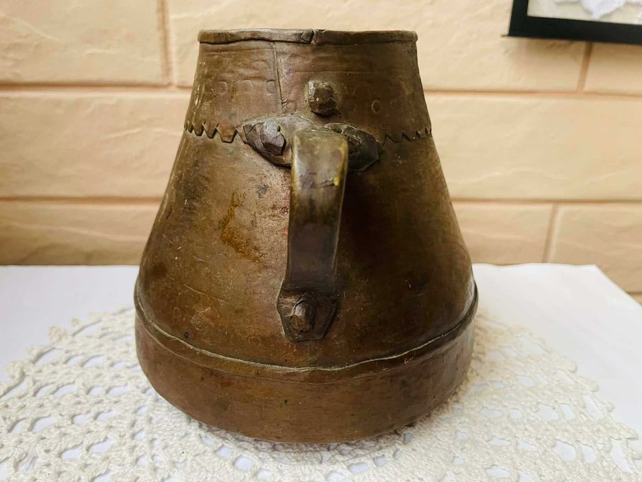Красива медна кашпа с 2 дръжки от Англия с алое вера