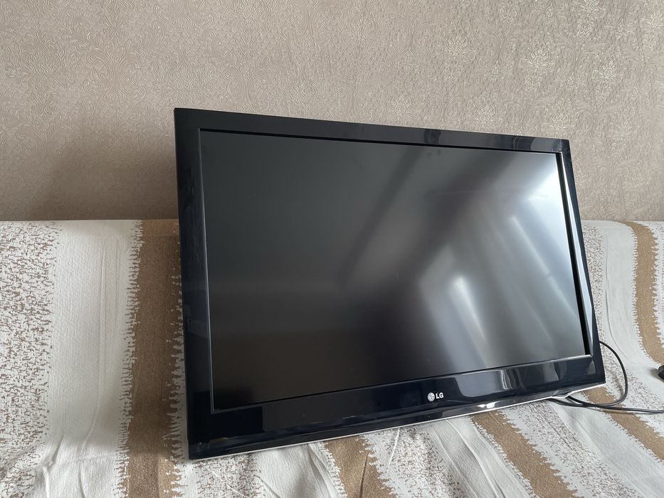 Цветной телевизор LG