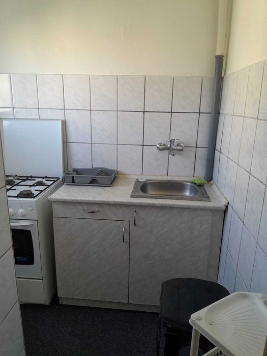 Ofer spre închiriere pe termen lung garsonieră confort 1 în Micalaca