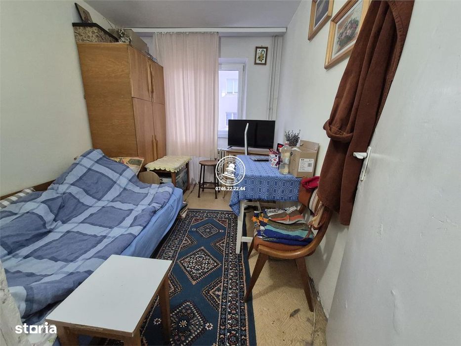 Apartament 3 camere de vanzare Dacia