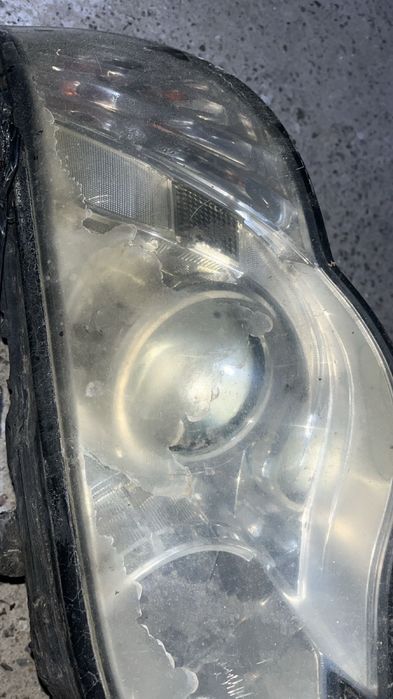 Фары субару легаси б 5.       ………….