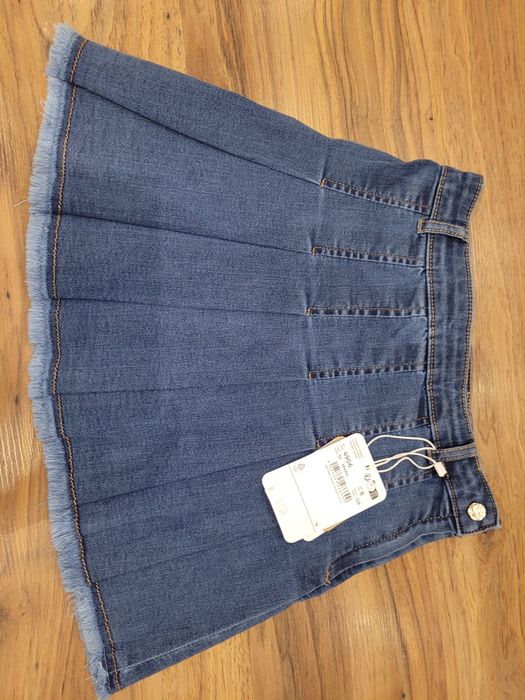 Нова дънкова пола Mayoral, 128см.