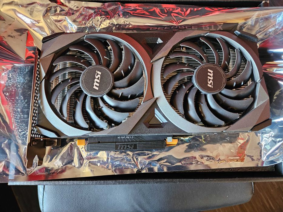 Видео карта : MSI RTX 3050 , 8 GB , OC