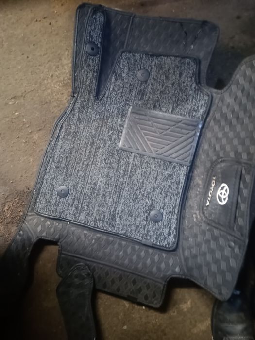 9 д полики от тойота ленд крузер200